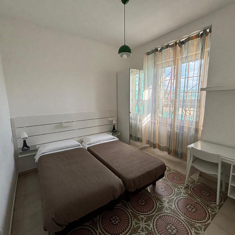 Room & Parking In Centro Citta Con Parcheggio Privato E Wifi Potenza Eksteriør billede