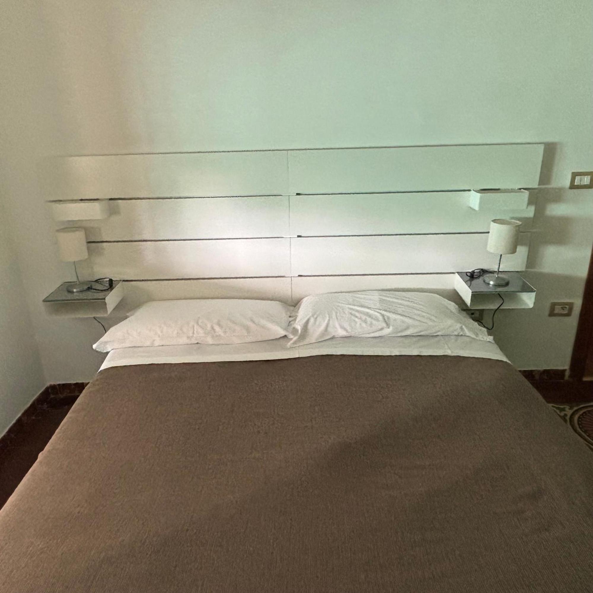 Room & Parking In Centro Citta Con Parcheggio Privato E Wifi Potenza Eksteriør billede