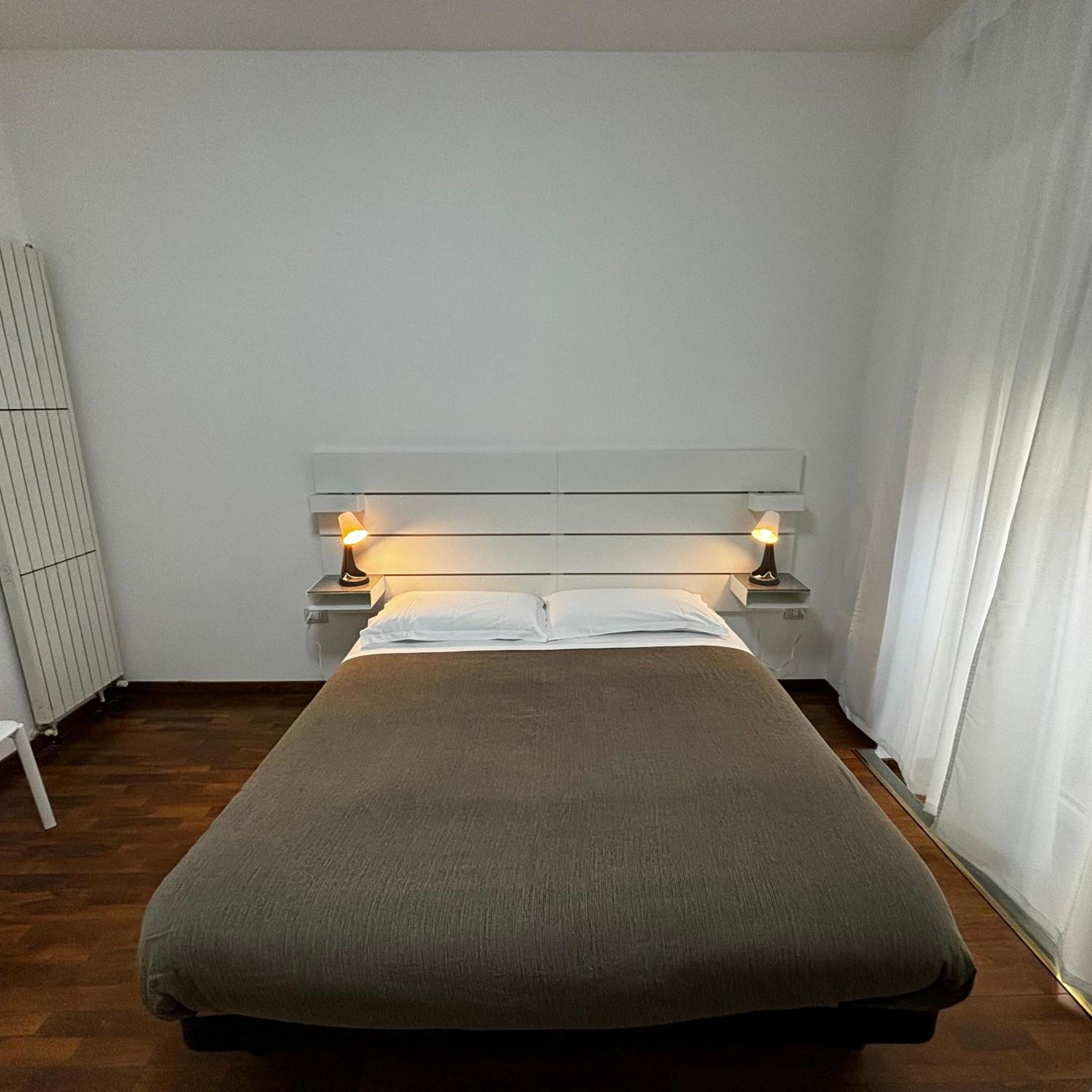 Room & Parking In Centro Citta Con Parcheggio Privato E Wifi Potenza Eksteriør billede