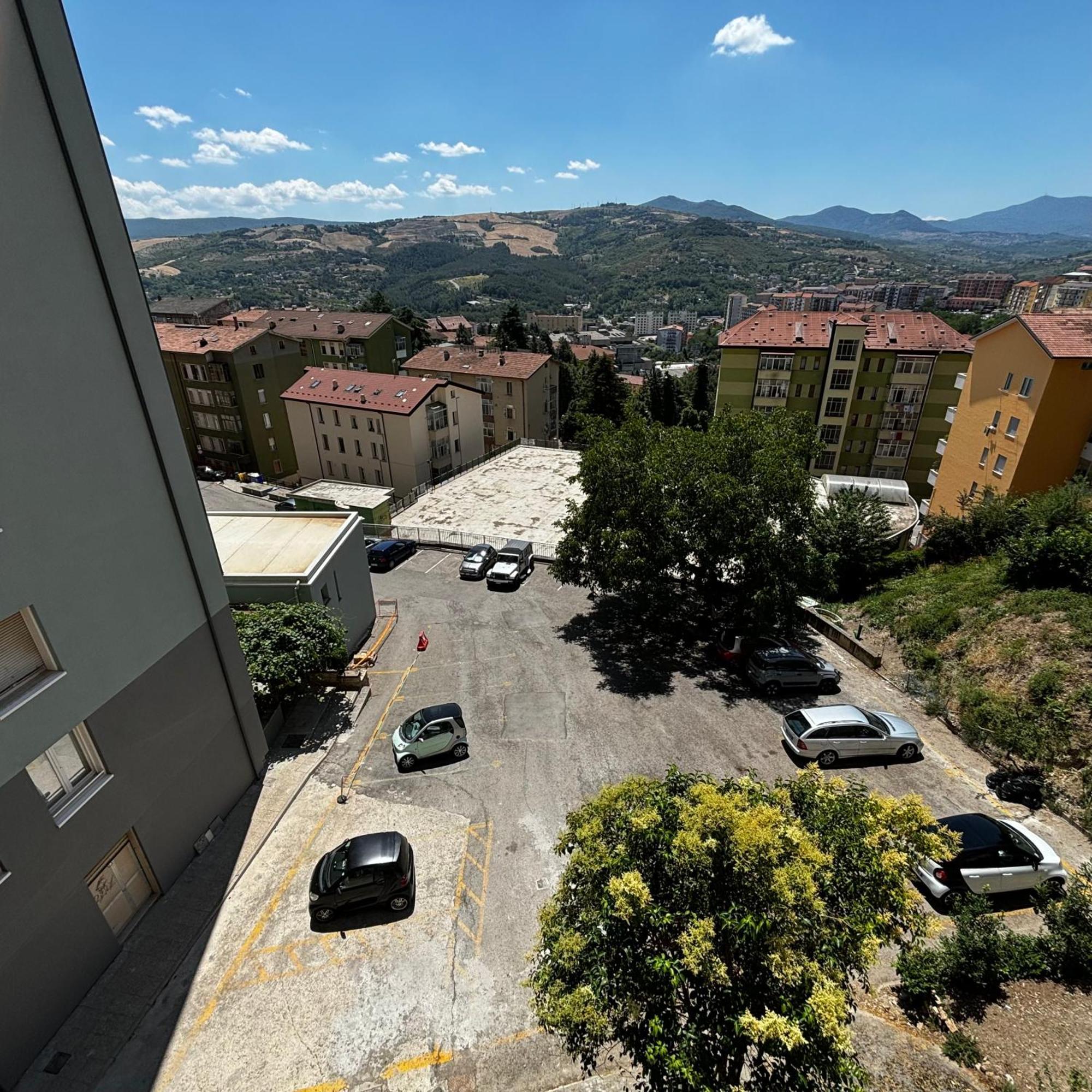 Room & Parking In Centro Citta Con Parcheggio Privato E Wifi Potenza Eksteriør billede