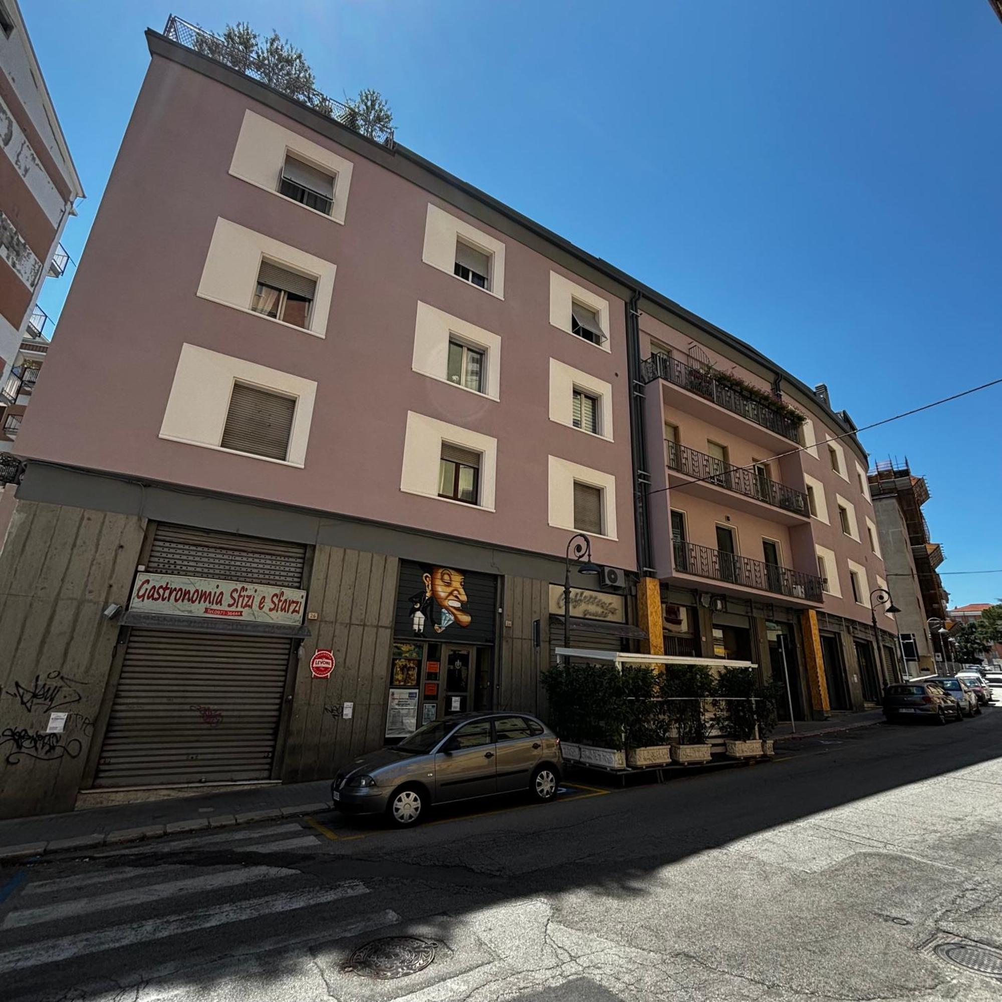 Room & Parking In Centro Citta Con Parcheggio Privato E Wifi Potenza Eksteriør billede
